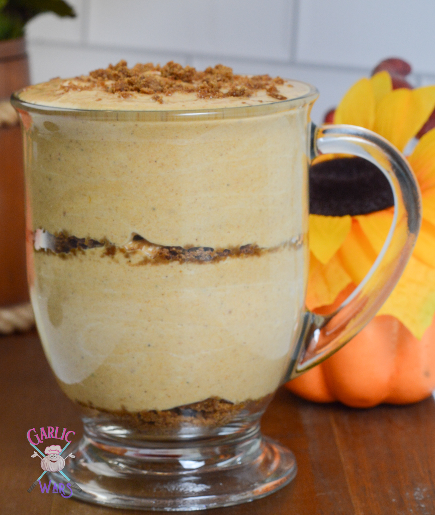 close up shot of pumpkin mousse layered with ginger snaps