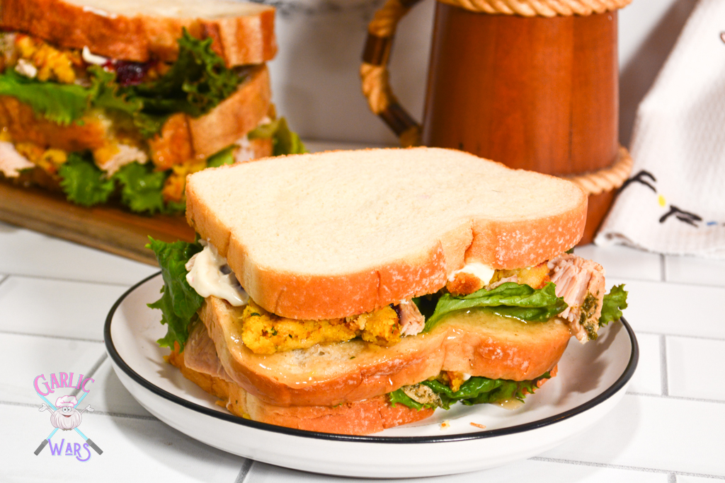 thanksgiving sandwich on white bread