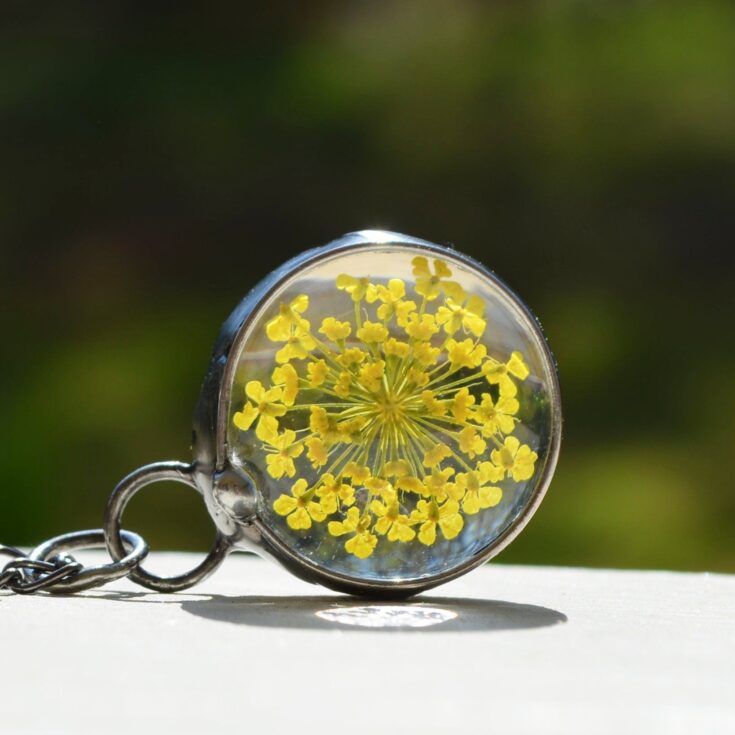 Image for Yellow Queen Anne's Lace Necklace